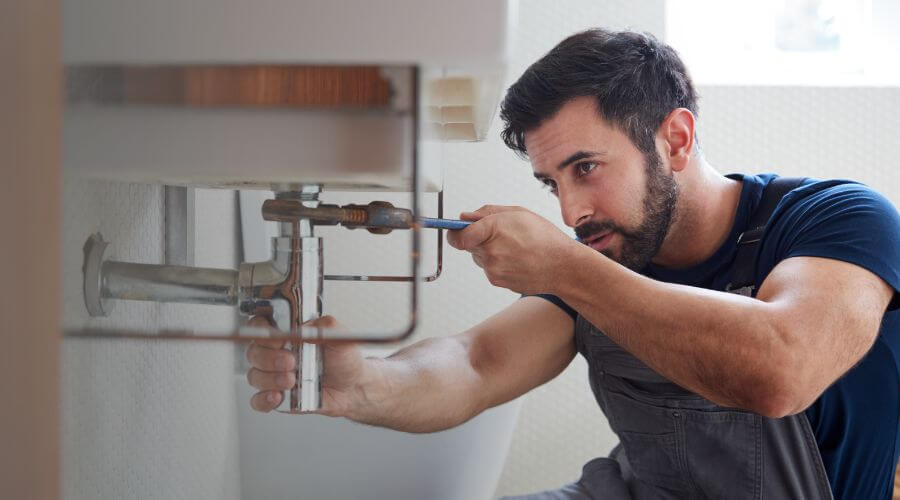 Faucet aerator cleaning/replacement in Mount Ida, AR